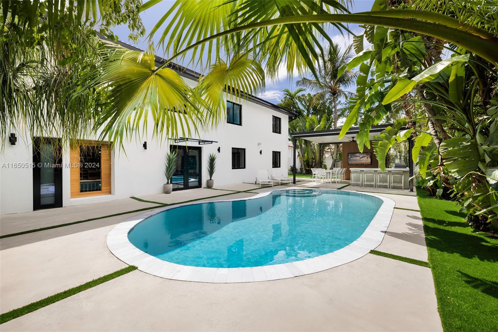 HIGHLAND LAKES SEC 3 - Residential