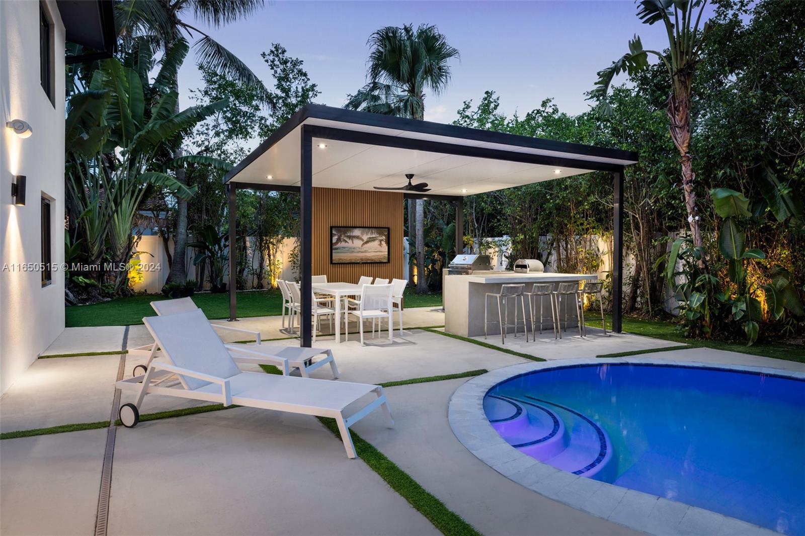 HIGHLAND LAKES SEC 3 - Residential