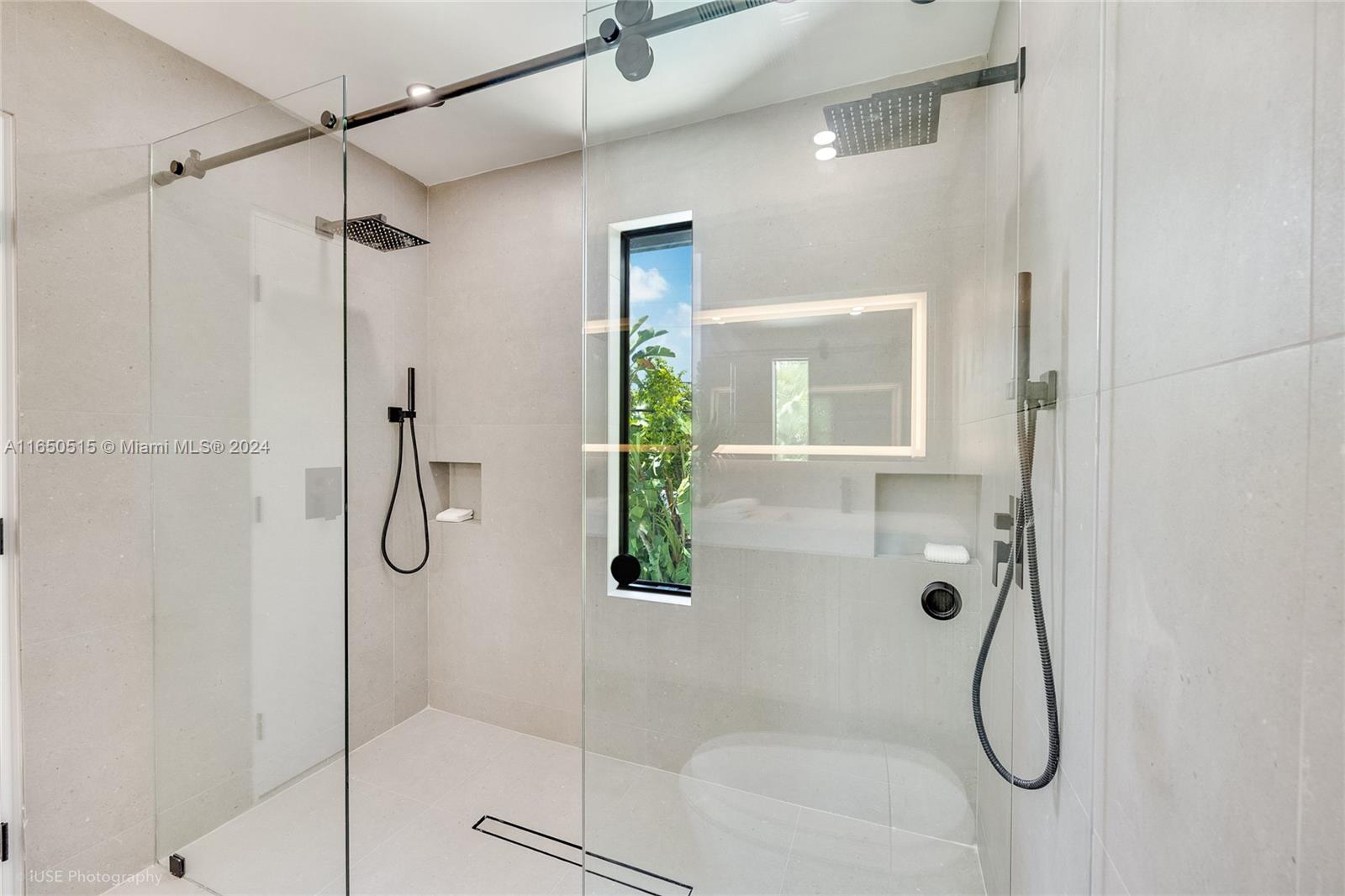 HIGHLAND LAKES SEC 3 - Residential