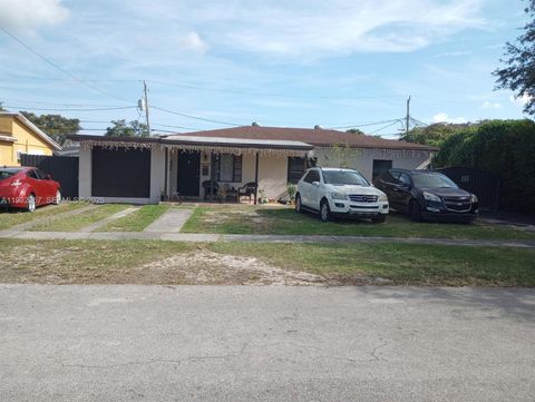 Photo of 14025 Jackson St, Miami, FL 33176 (MLS # A11932957)