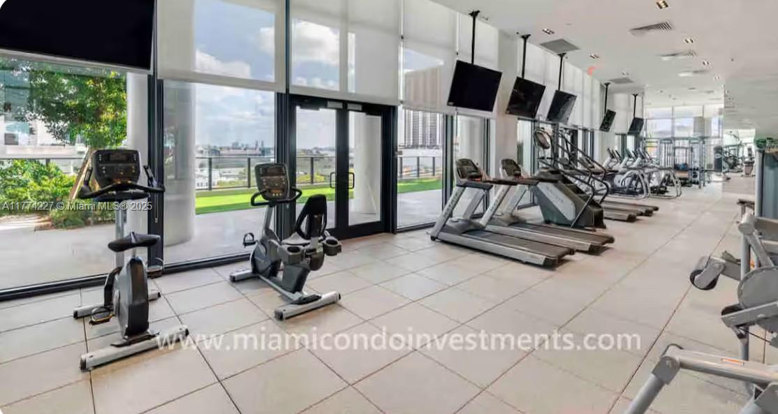CANVAS CONDO - Residential