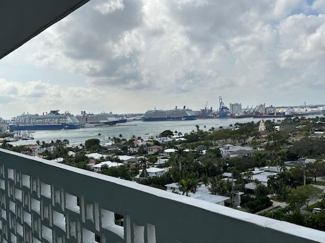 BREAKWATER TOWERS CO-OP - Residential