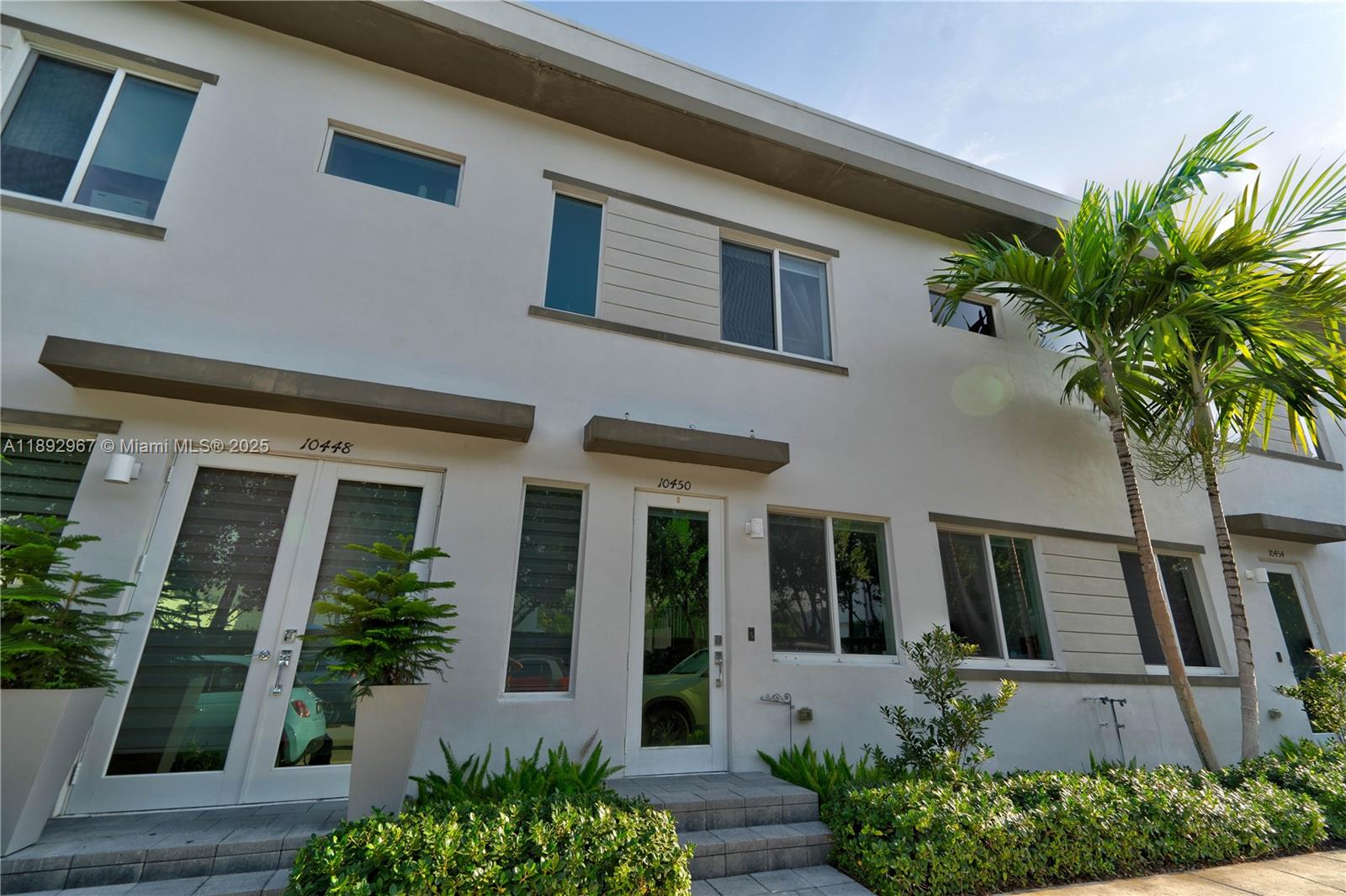 Beautiful modern townhouse located in the heart of Doral. Featuring 3 bedrooms and 2.5 bathrooms, this elegant home offers a spacious layout with an open kitchen, island, and contemporary finishes. Enjoy access to a luxurious clubhouse with two pools, jacuzzi, sauna, gym, tennis courts, and yoga room. 24-hour security patrol for peace of mind. Excellent location close to top-rated charter schools, CityPlace Doral, Dolphin Mall, Miami International Mall, restaurants, and expressways. Only 10 minutes from MIA Airport and 15 minutes from FIU main campus.
