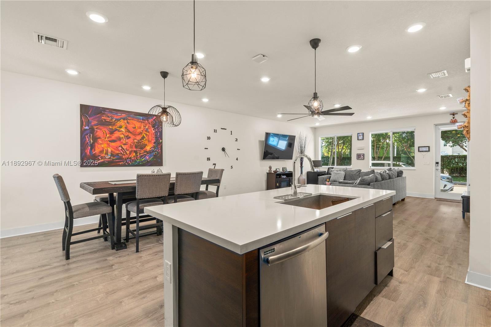 LANDMARK AT DORAL CENTRAL - Residential