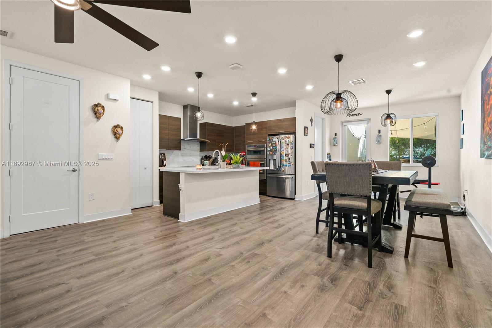 LANDMARK AT DORAL CENTRAL - Residential