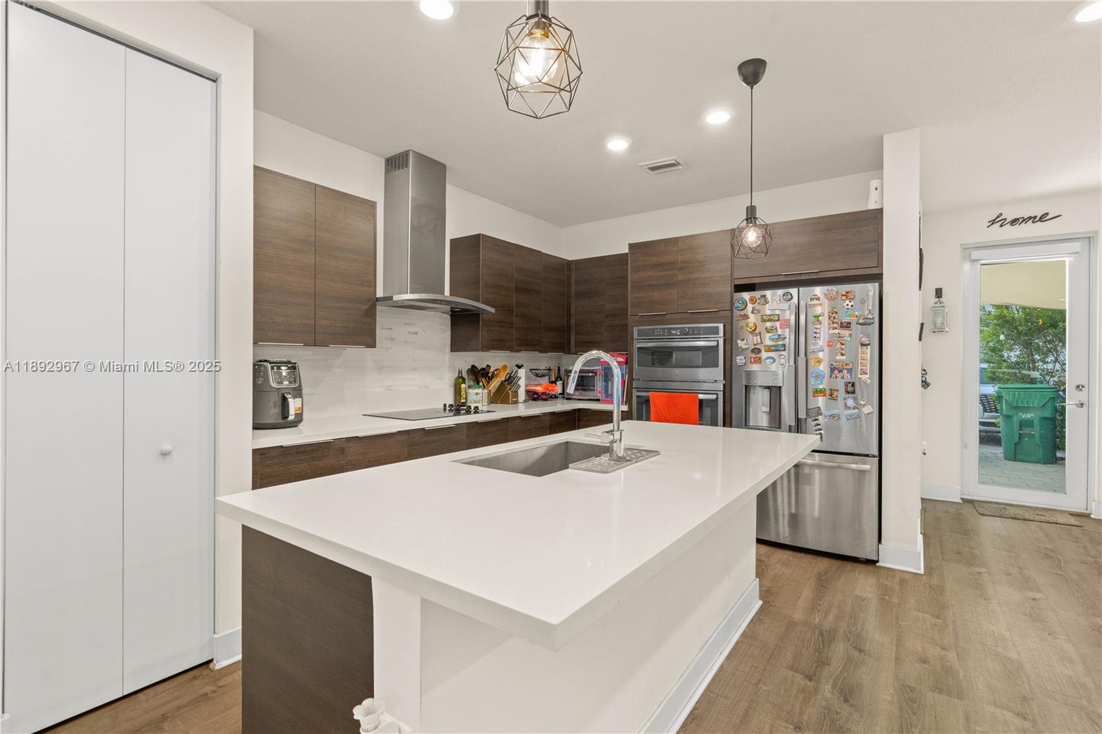 LANDMARK AT DORAL CENTRAL - Residential