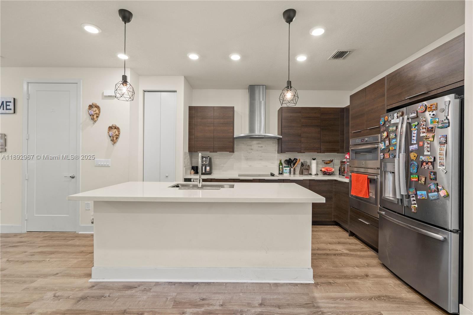 LANDMARK AT DORAL CENTRAL - Residential