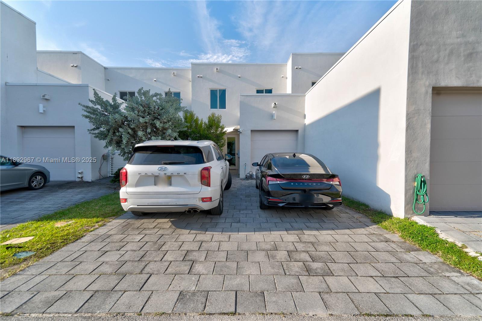LANDMARK AT DORAL CENTRAL - Residential
