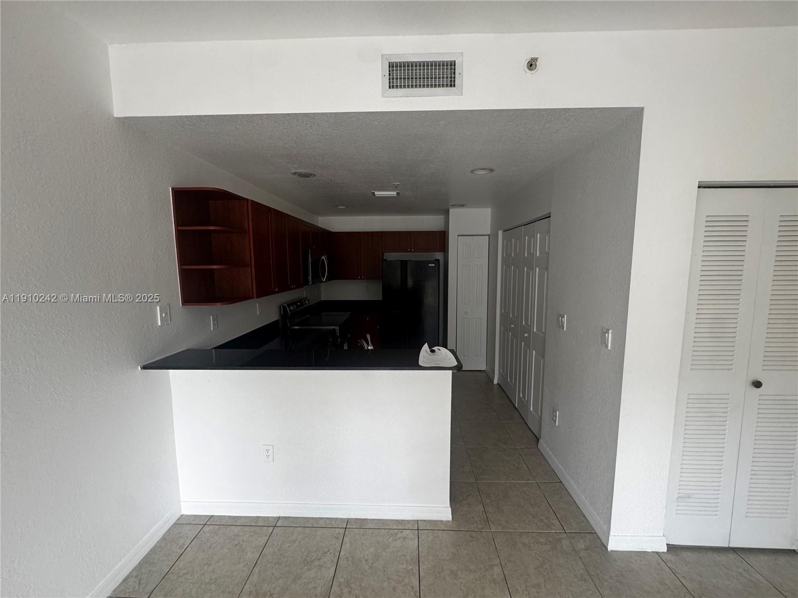 CORONADO AT DORAL I CONDO - Residential Lease