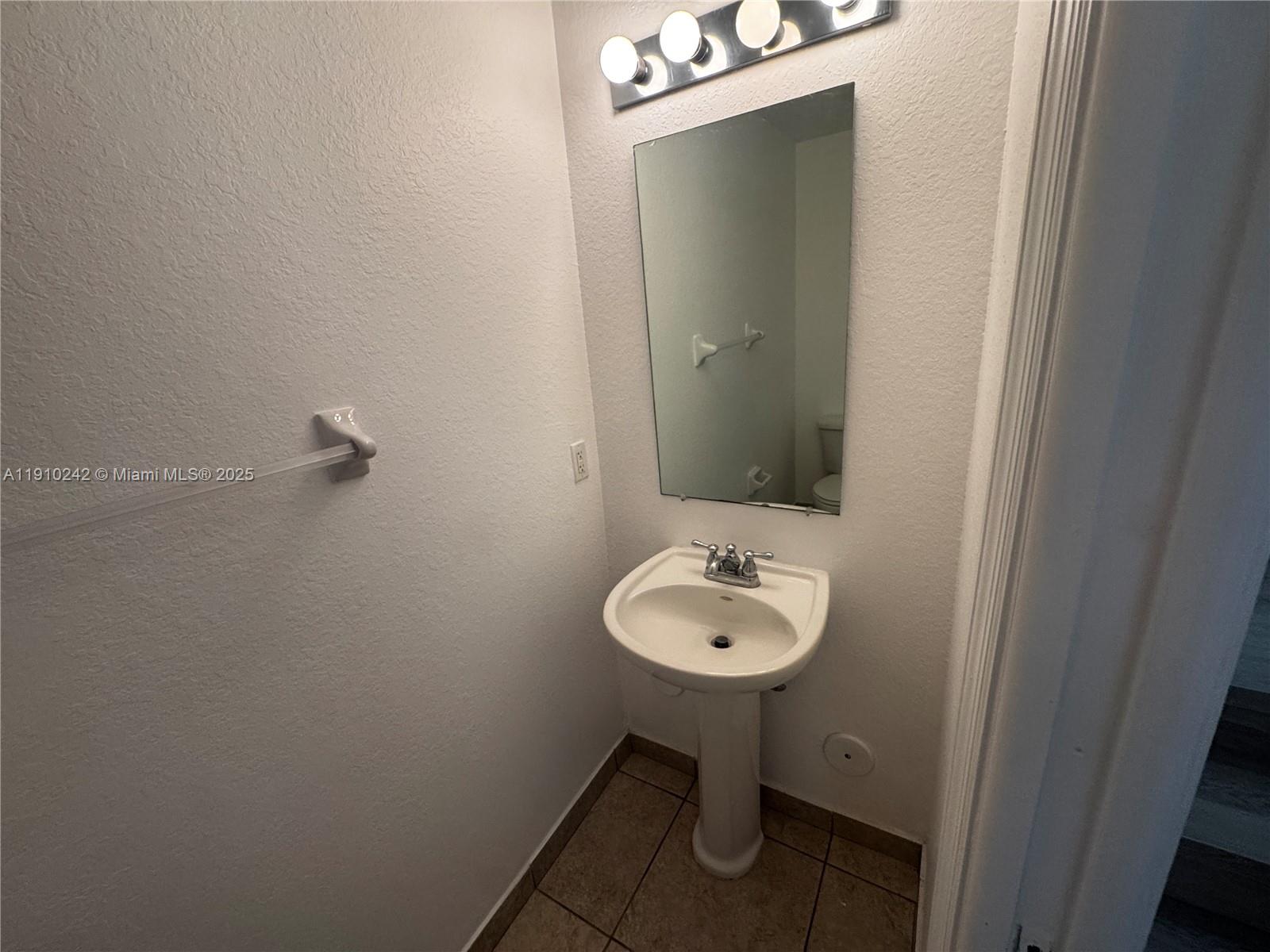 CORONADO AT DORAL I CONDO - Residential Lease