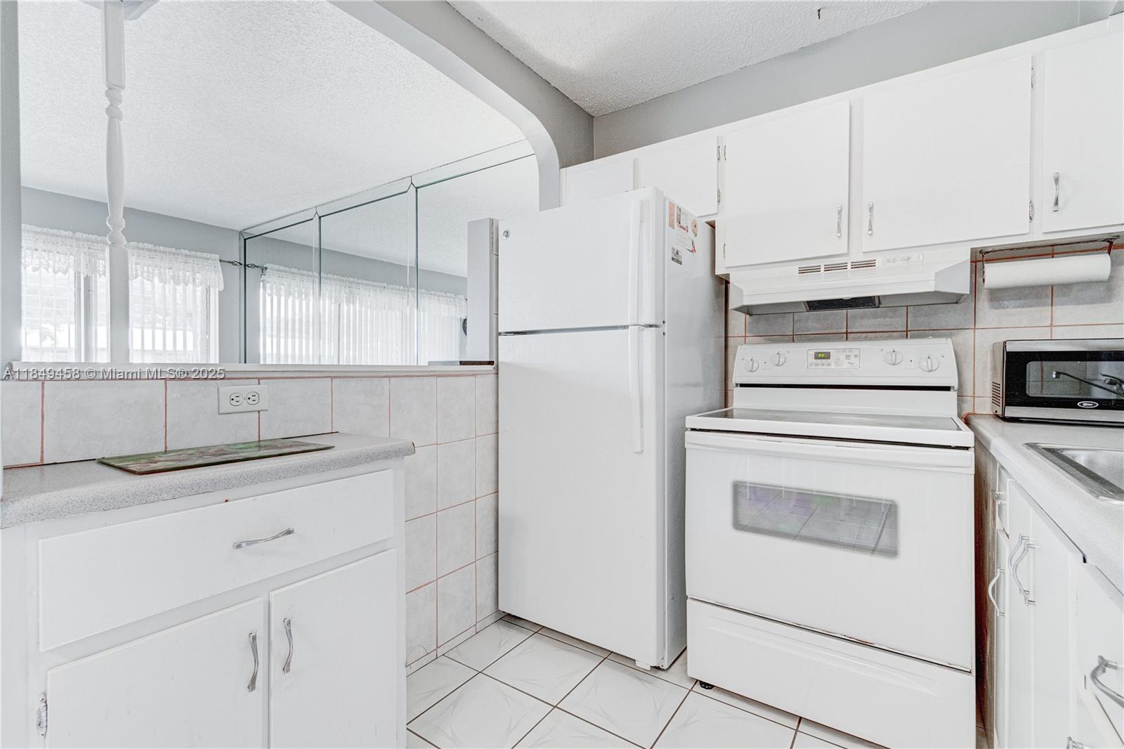 ROLEN LAKE GARDENS CO-OP - Residential