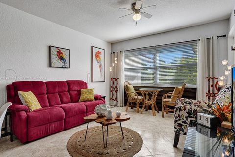 A home in Lauderdale Lakes