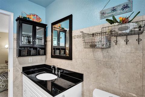A home in Lauderdale Lakes