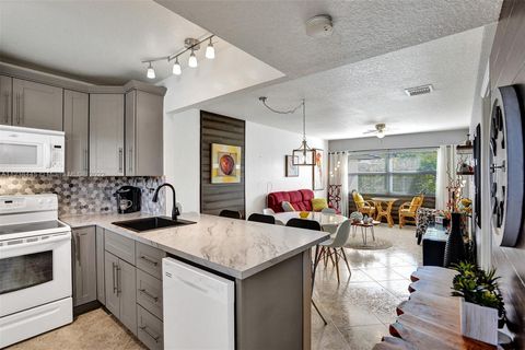 A home in Lauderdale Lakes