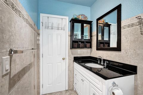 A home in Lauderdale Lakes