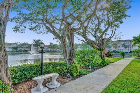 A home in Lauderdale Lakes