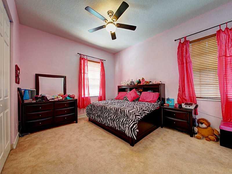 HERON BAY NORTHEAST 173-9 - Residential