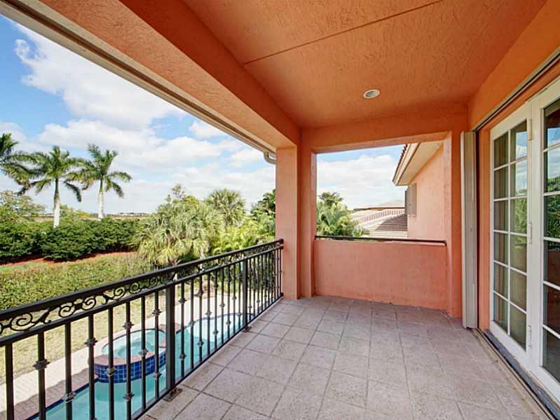 HERON BAY NORTHEAST 173-9 - Residential
