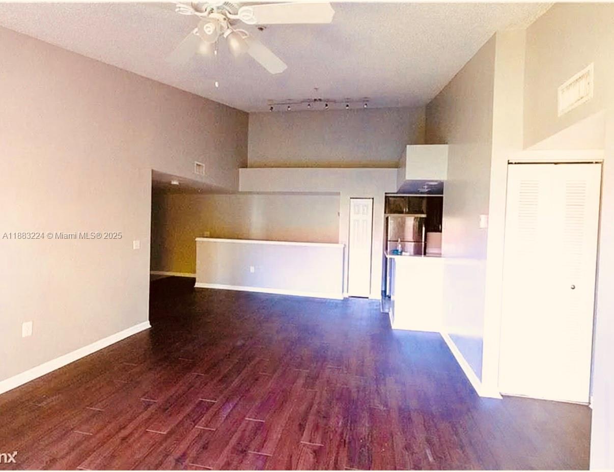 GRAND ISLES CONDO - Residential