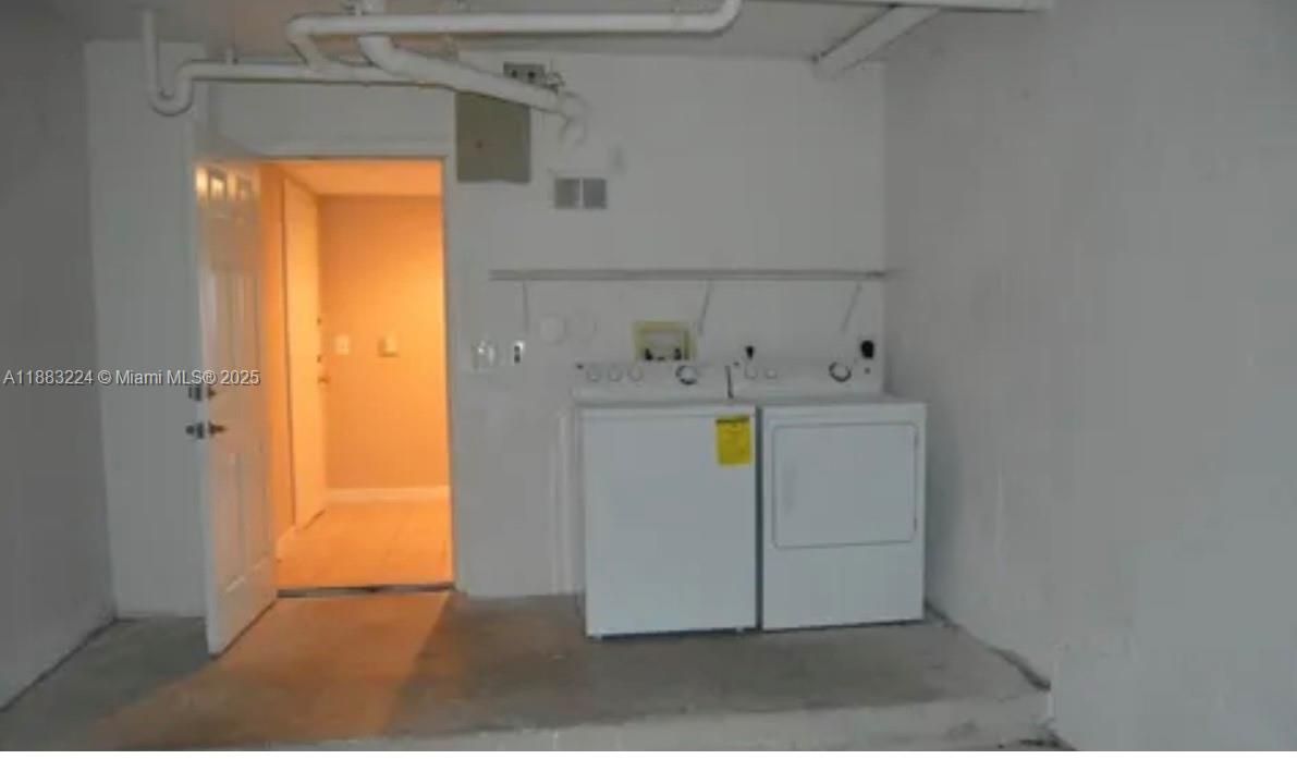 GRAND ISLES CONDO - Residential