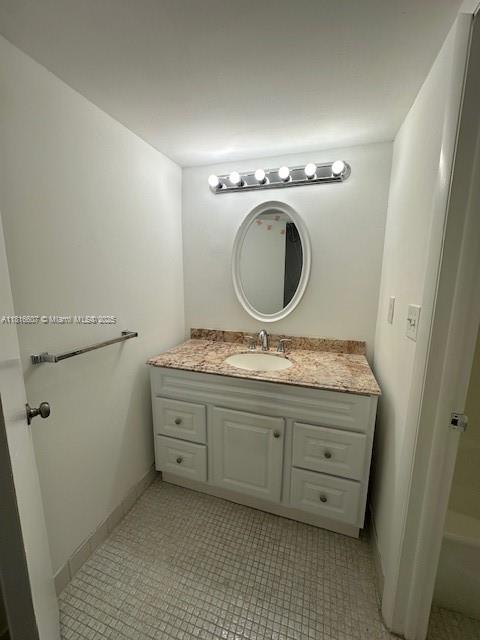 PROMENADE AT KENDALE LAKE - Residential