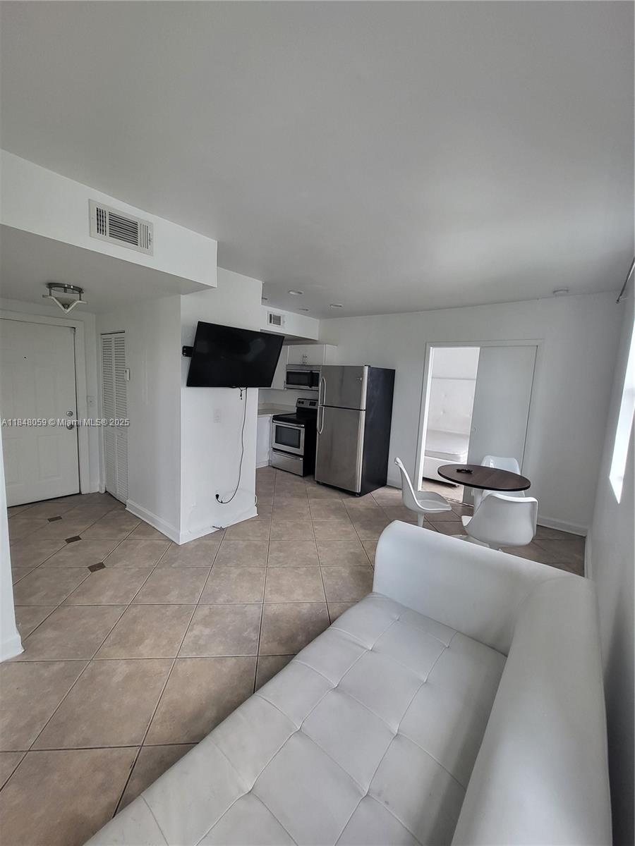 JADE CONDO - Residential Lease