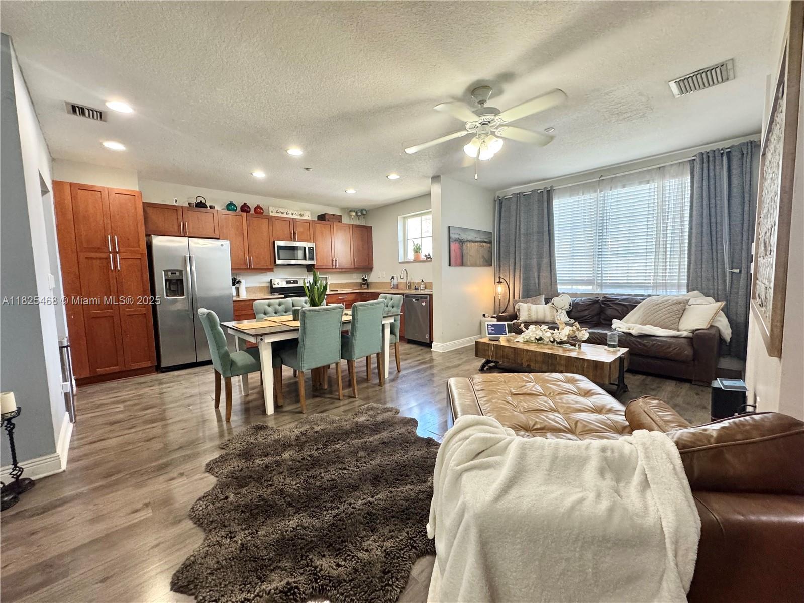 1332 SW 2nd Ct 1332
