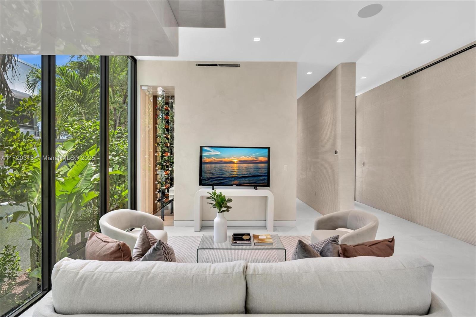 SURPRISE LAKE - Residential