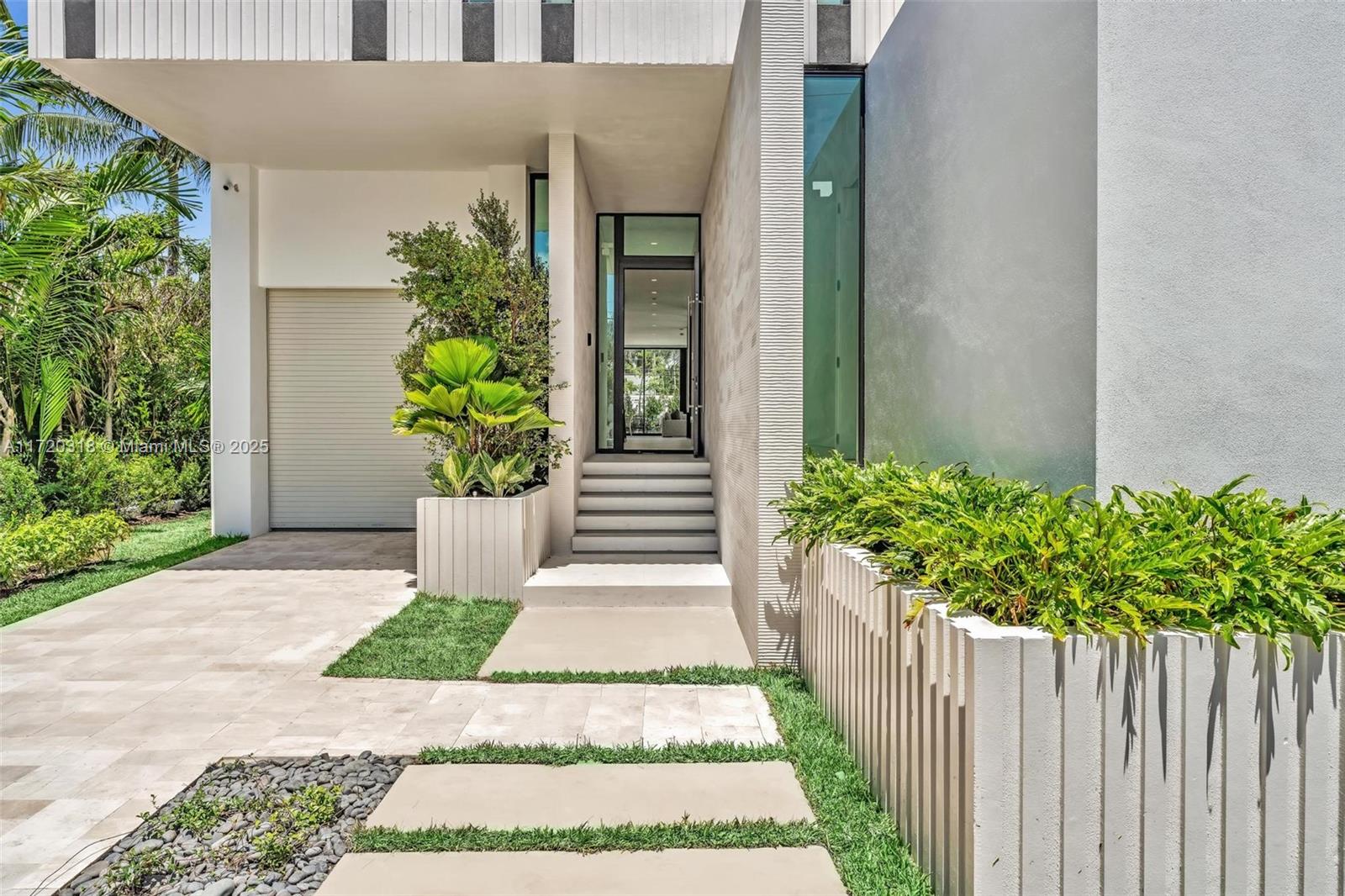 SURPRISE LAKE - Residential