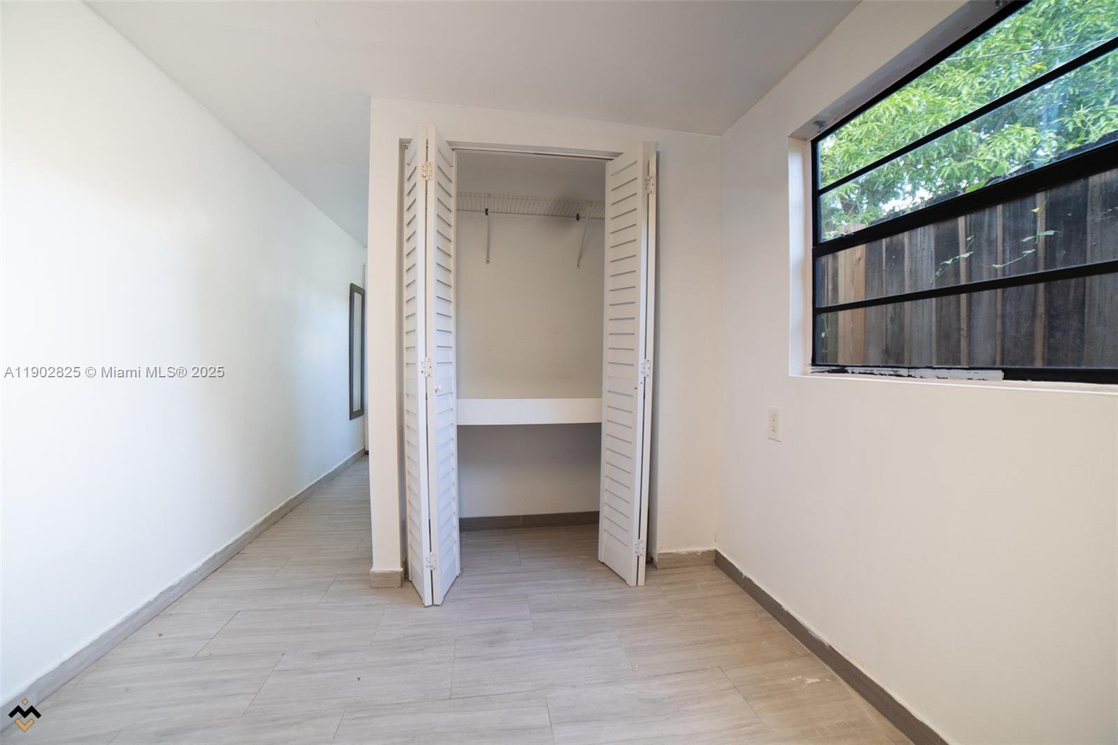 RANDALL PARK - Residential Lease