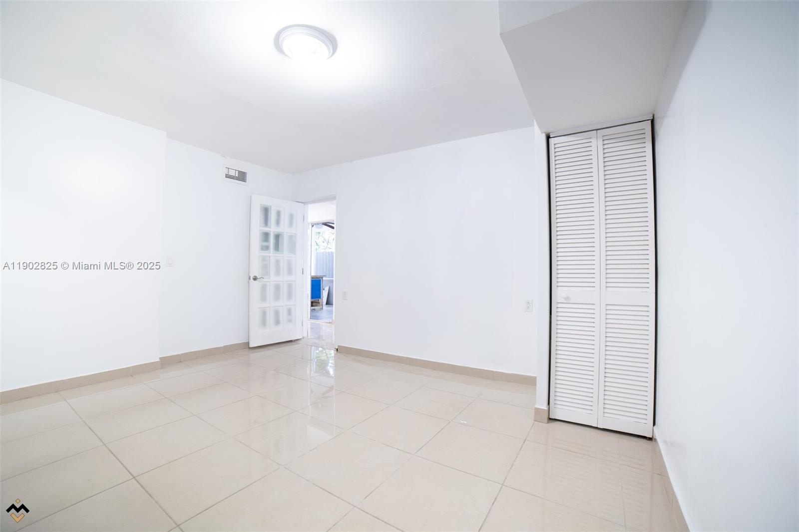 RANDALL PARK - Residential Lease