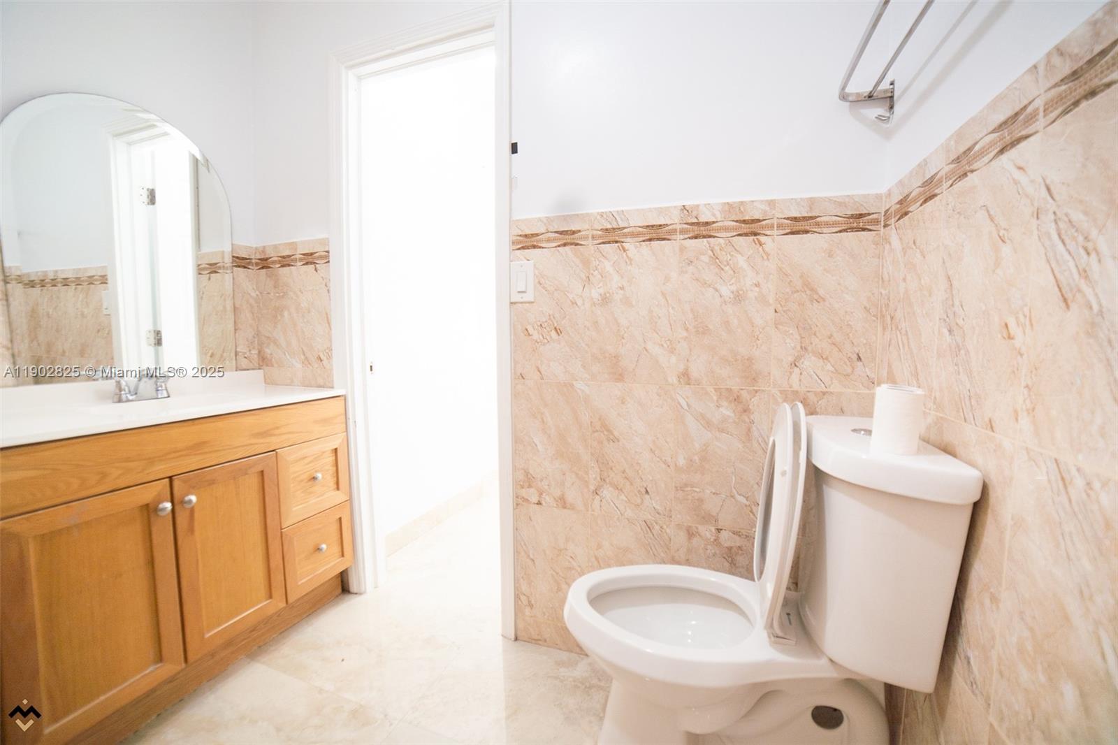 RANDALL PARK - Residential Lease