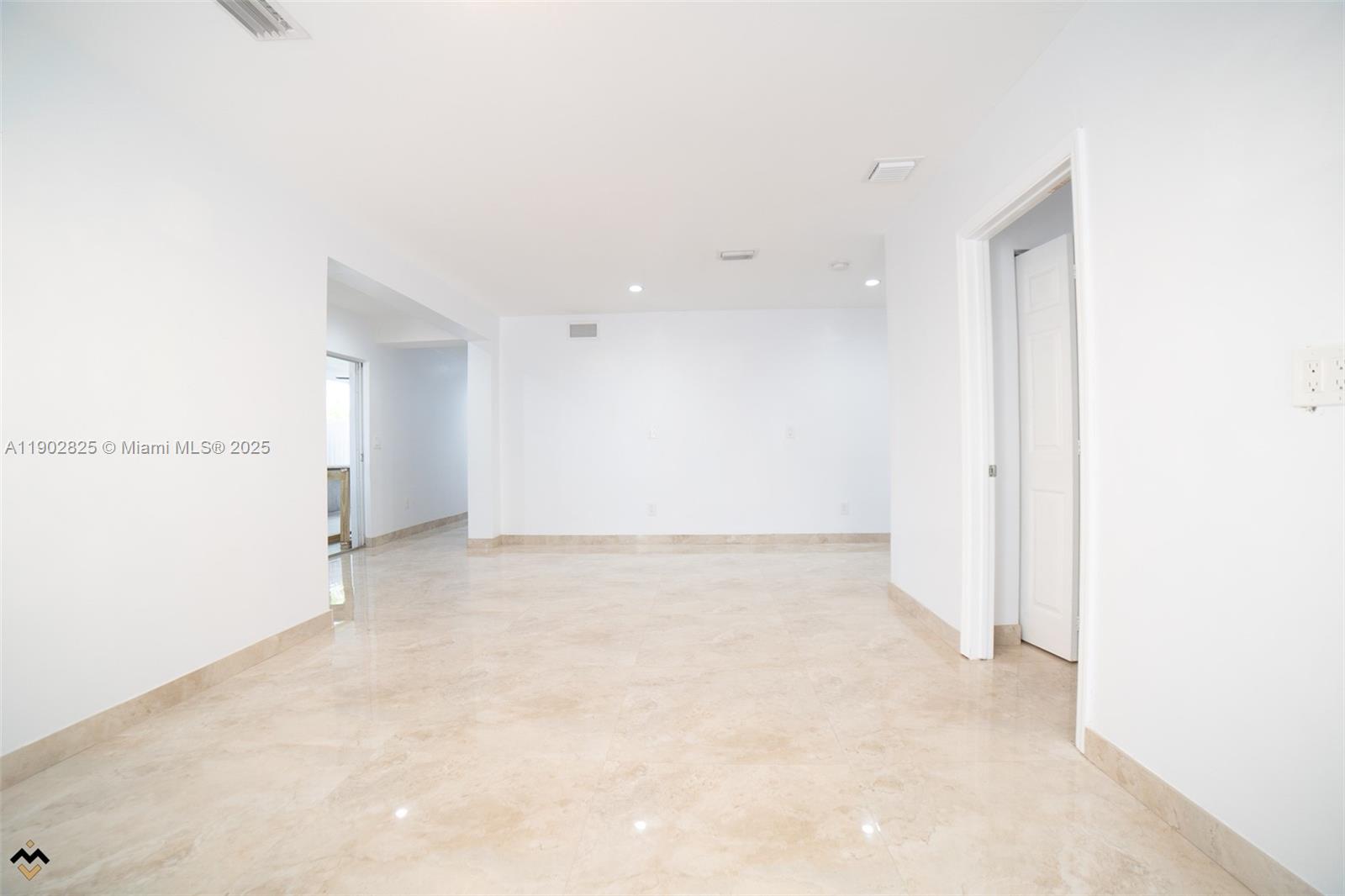 RANDALL PARK - Residential Lease