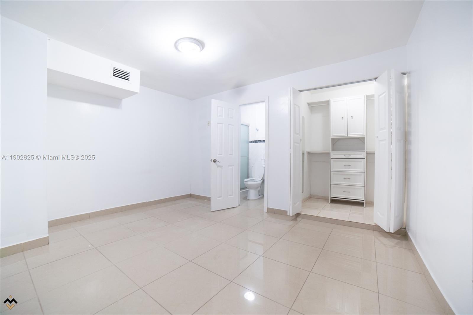 RANDALL PARK - Residential Lease