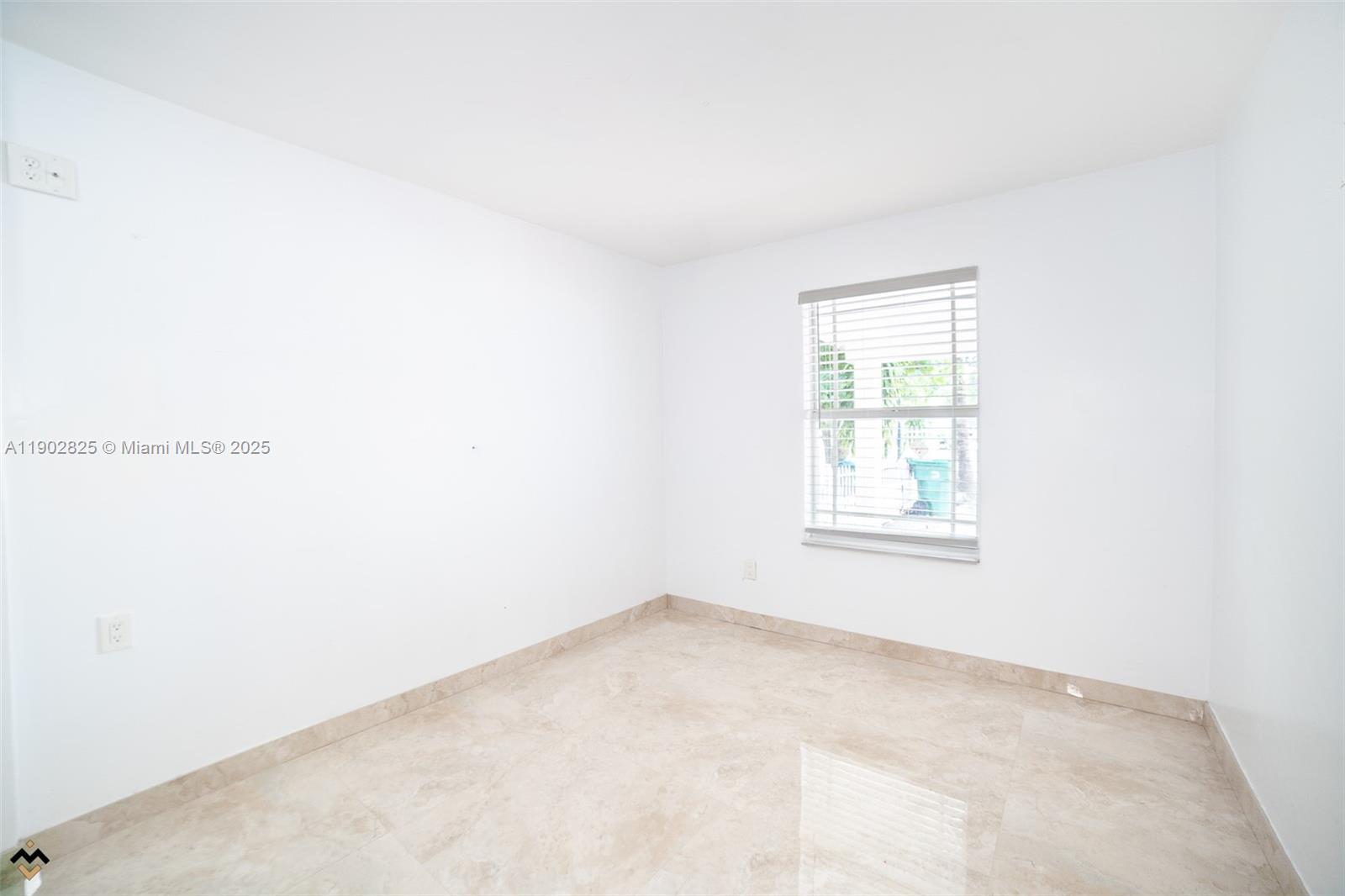 RANDALL PARK - Residential Lease