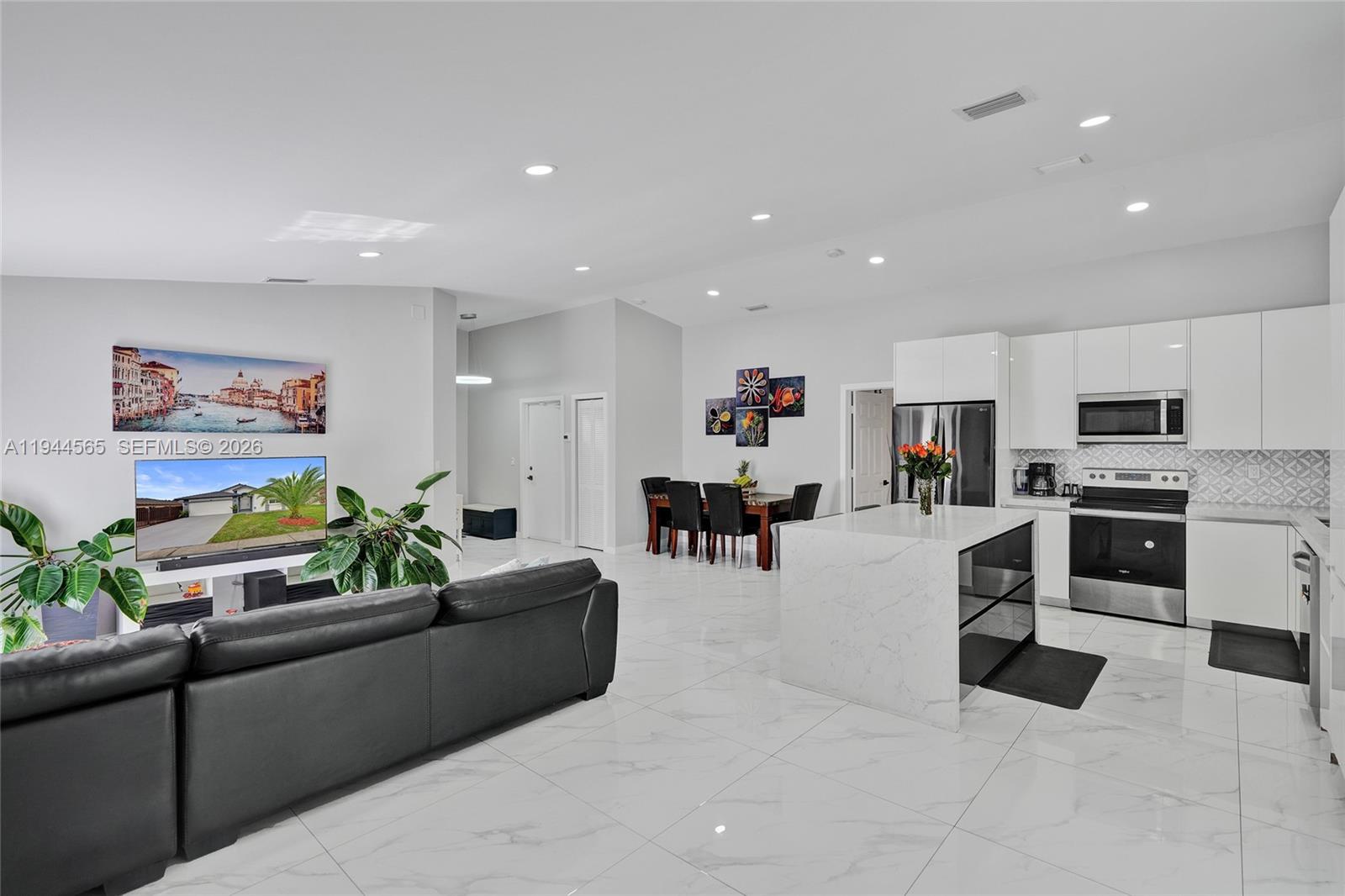 MED GARDENS SEC 2 - Residential