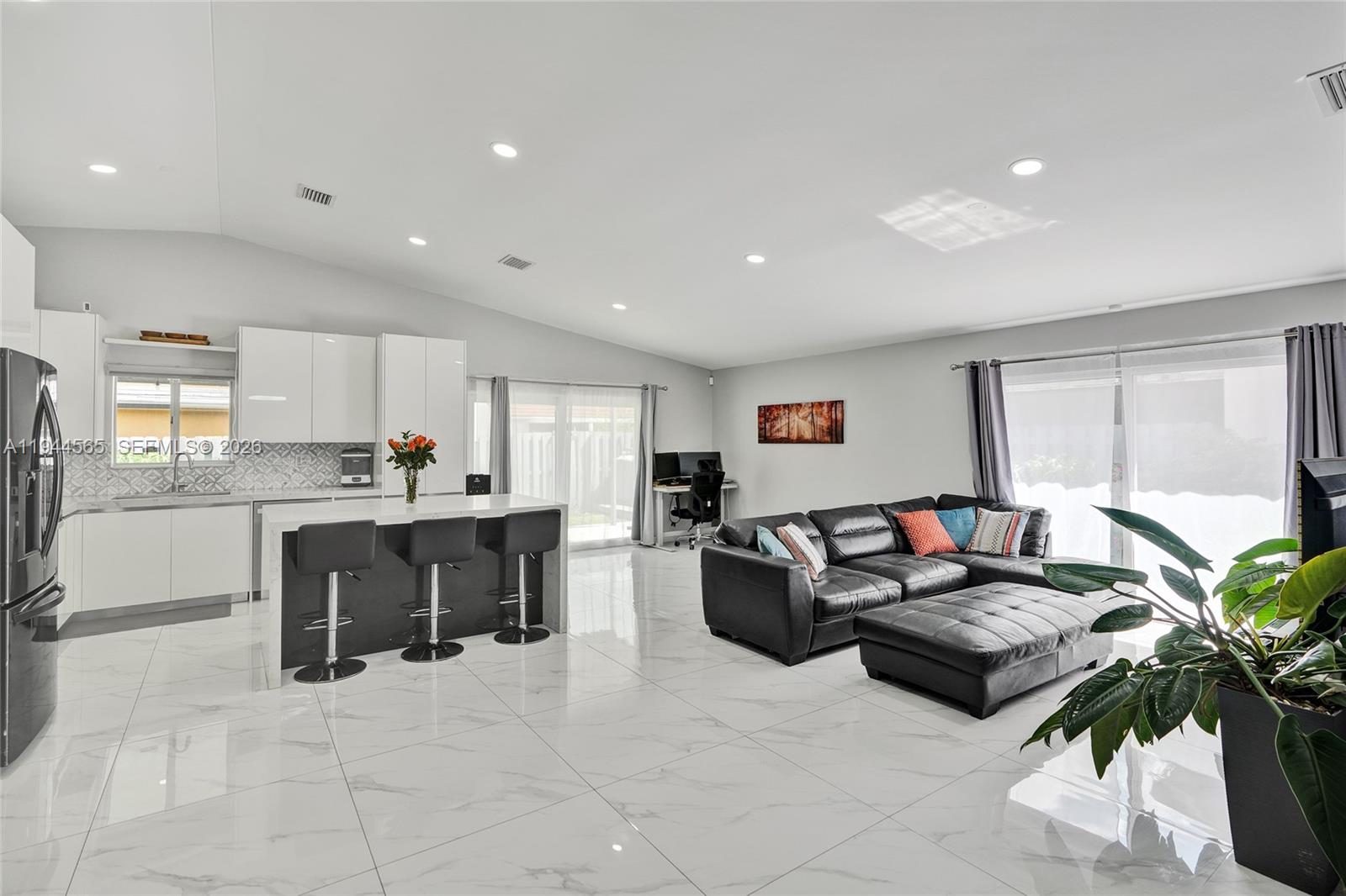 MED GARDENS SEC 2 - Residential