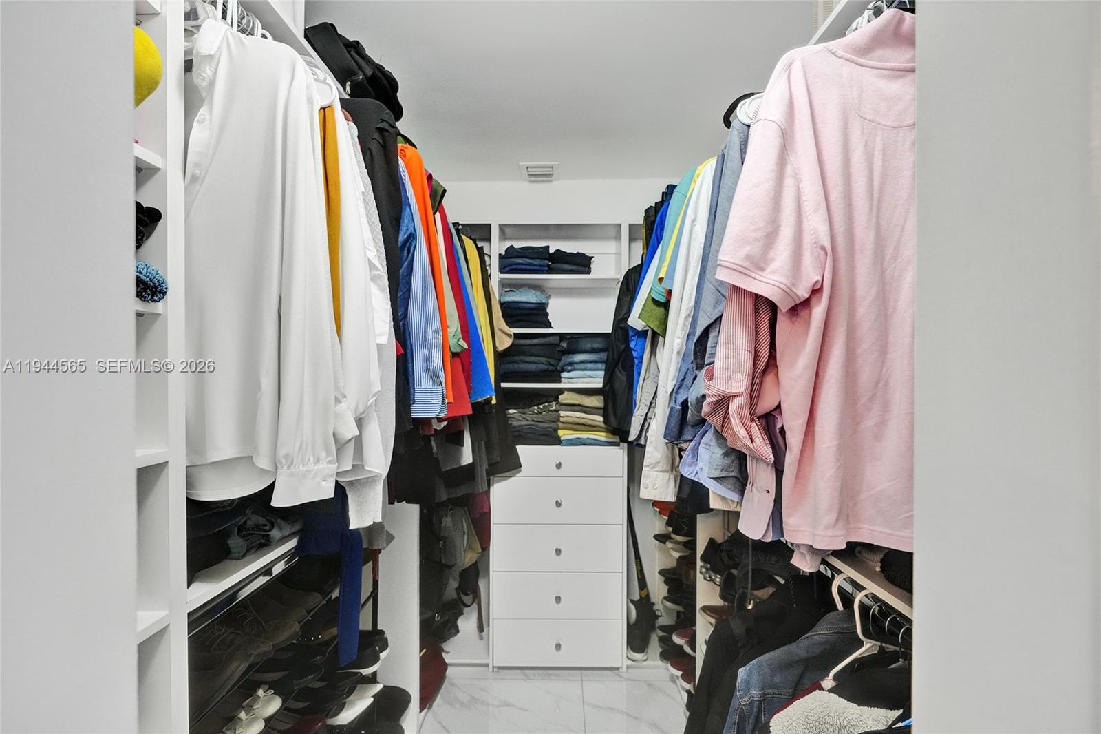 MED GARDENS SEC 2 - Residential