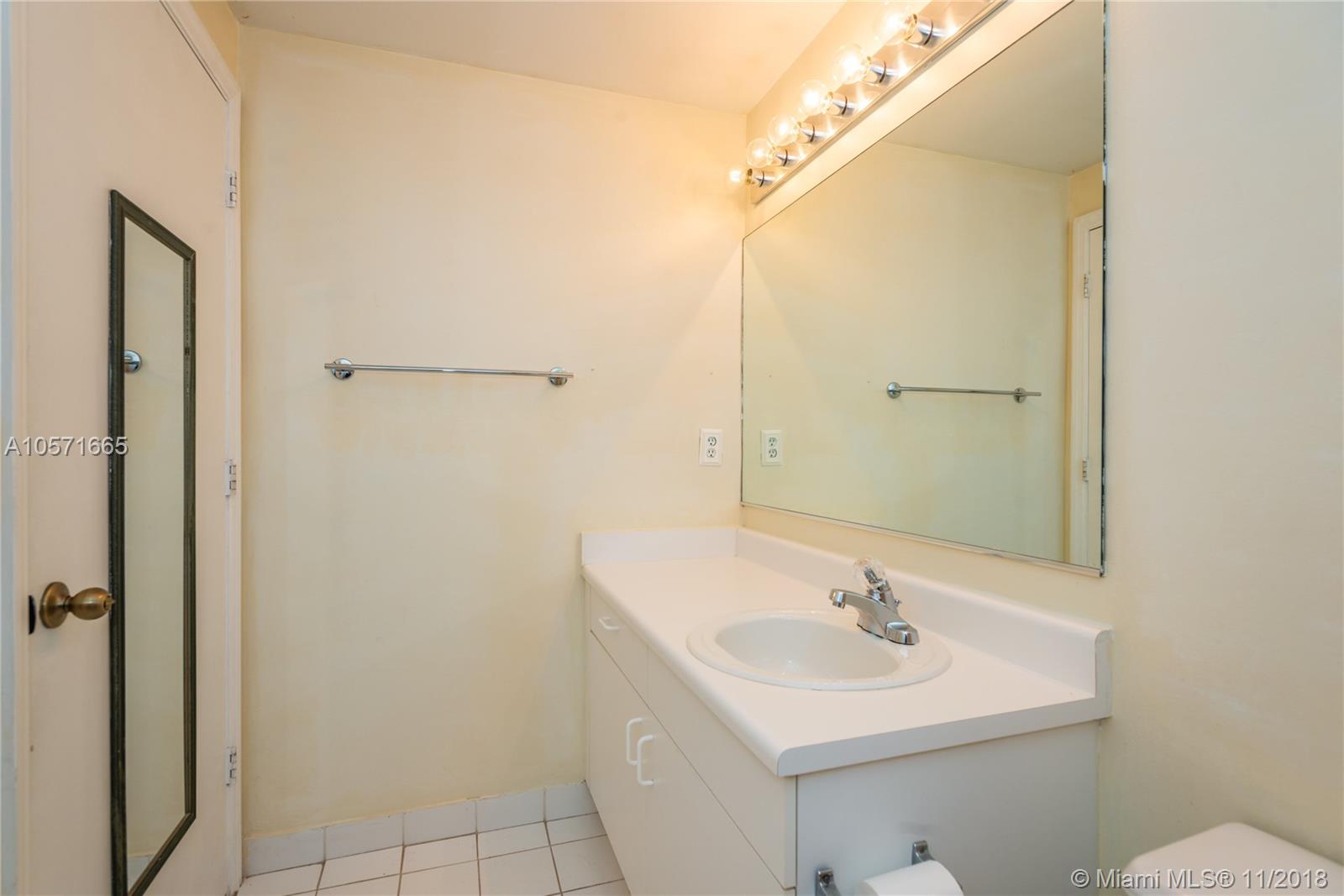 SECTORS 3 & 4 BOUNDARY PL - Residential