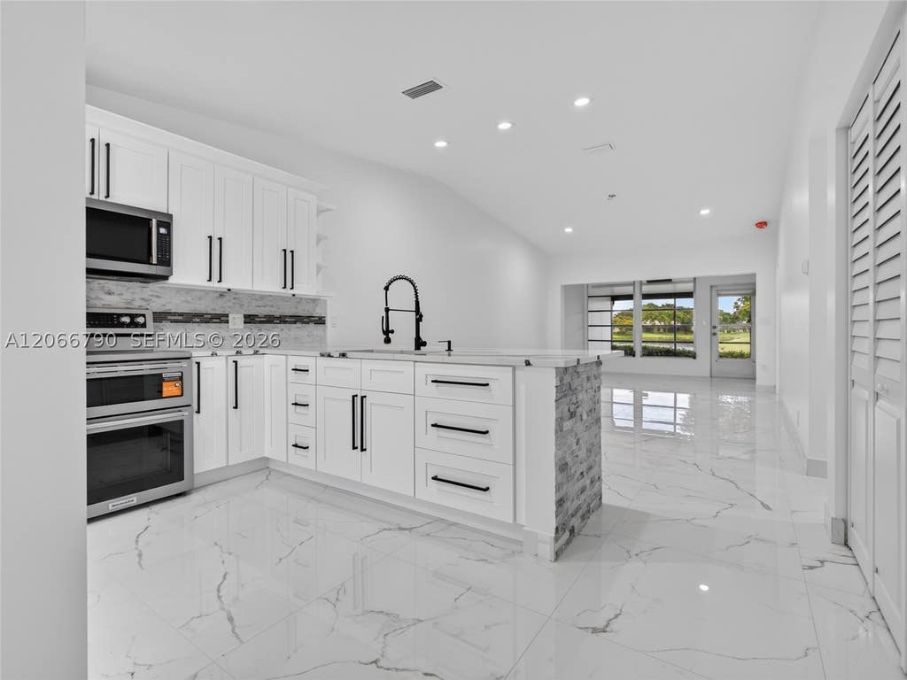 Photo of 18956 Argosy Dr, Boca Raton, FL 33496 (MLS # A12066790)