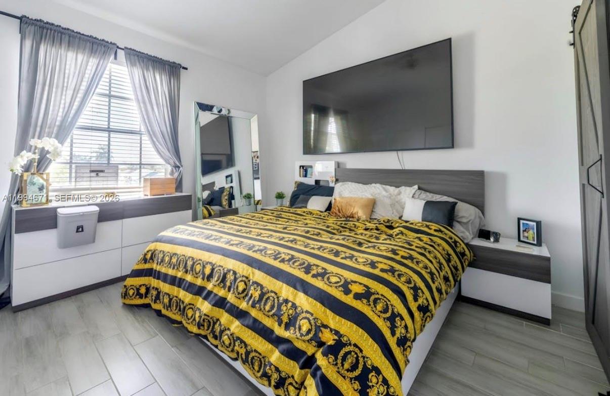 VILLAS DE TUSCANY CONDO - Residential