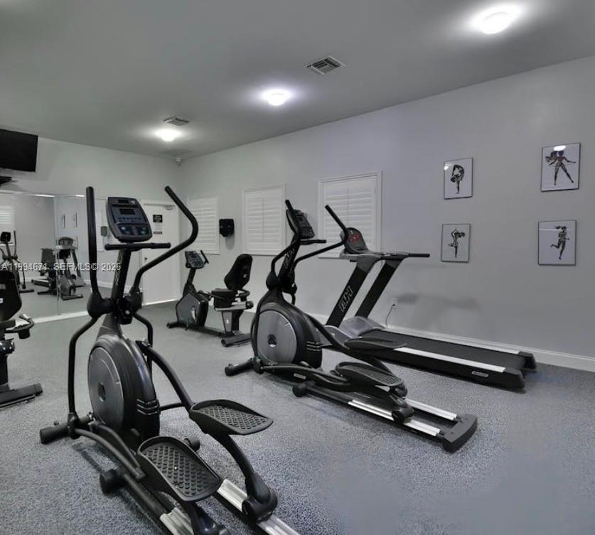 VILLAS DE TUSCANY CONDO - Residential