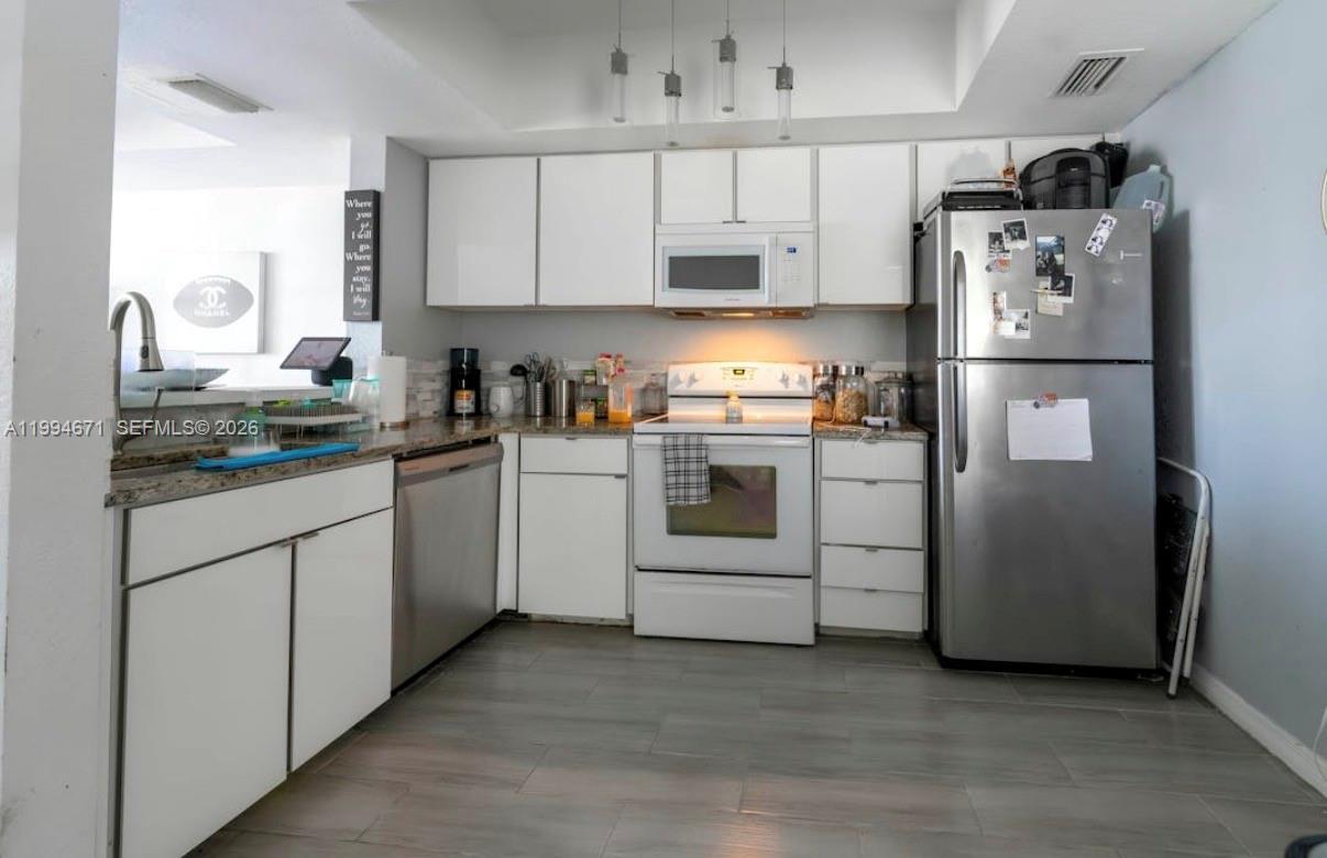 VILLAS DE TUSCANY CONDO - Residential