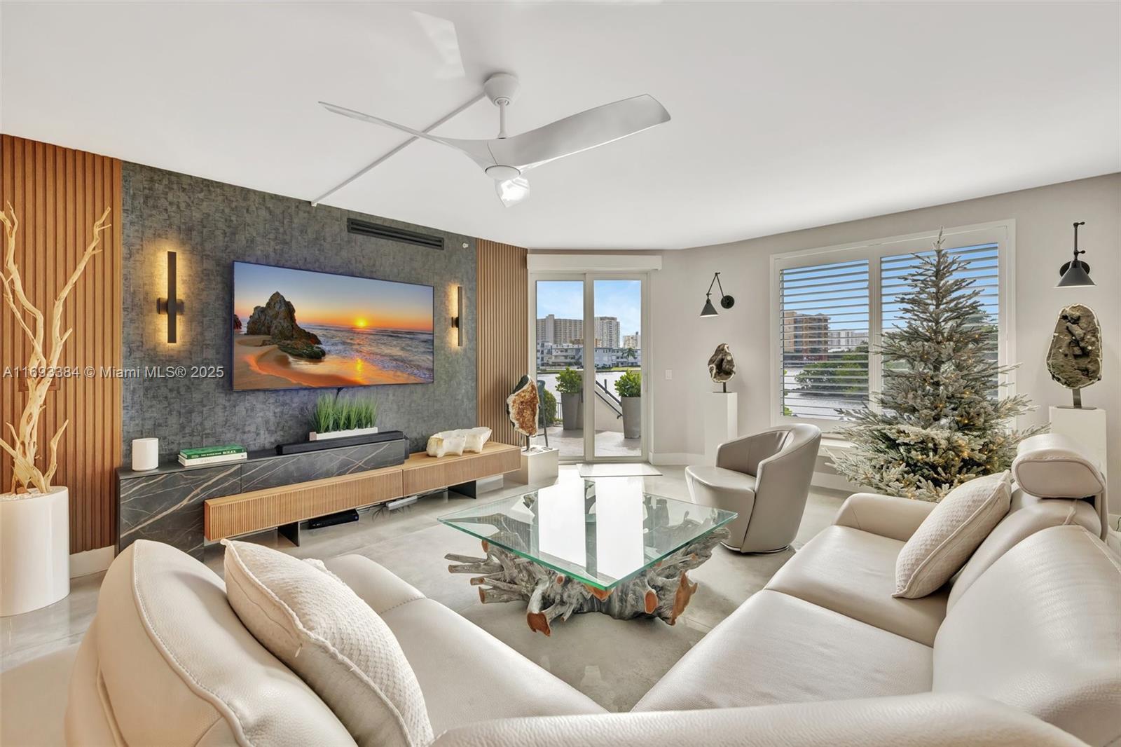 POINTE AT POMPANO BEACH - Residential