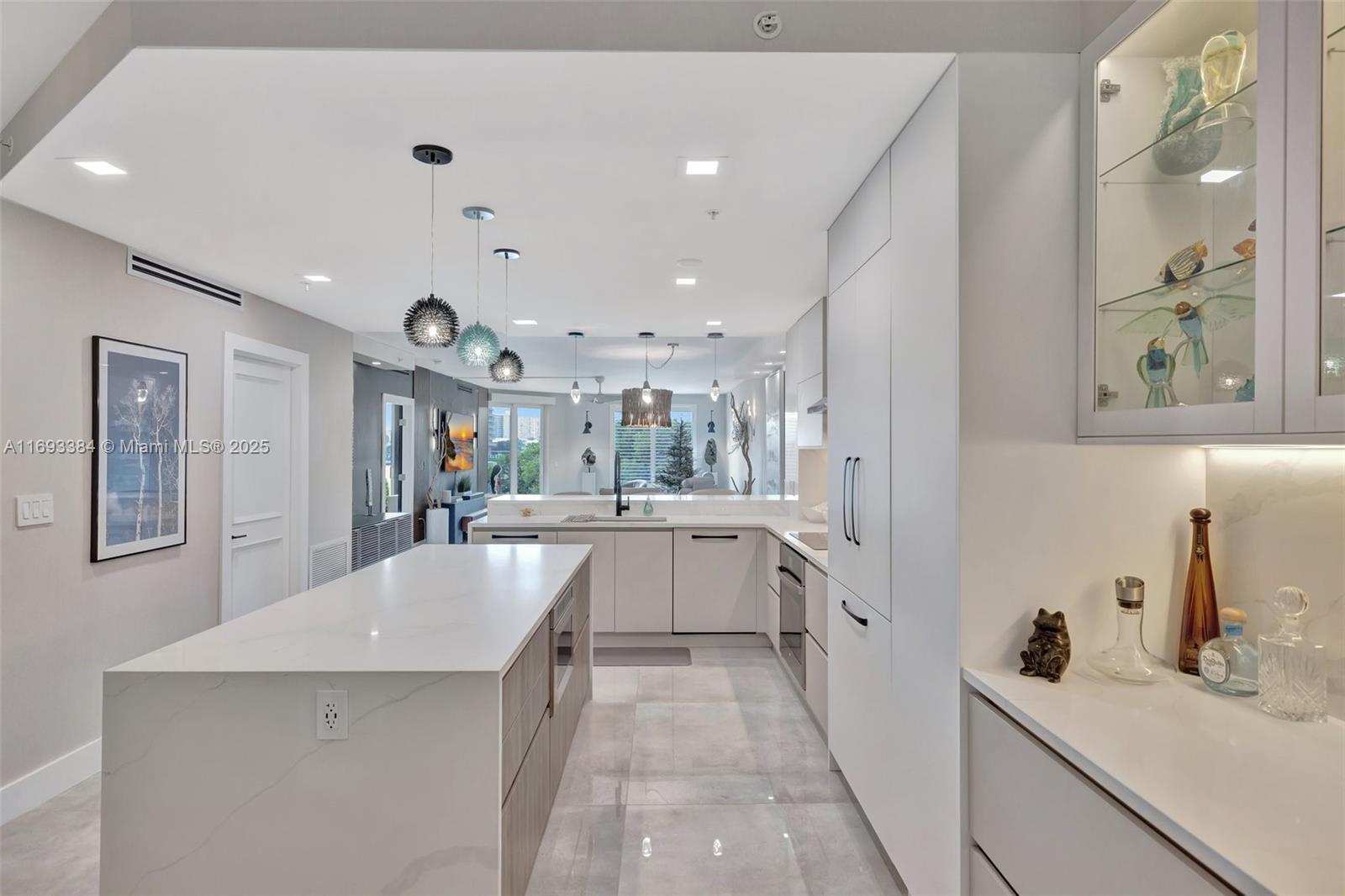 POINTE AT POMPANO BEACH - Residential