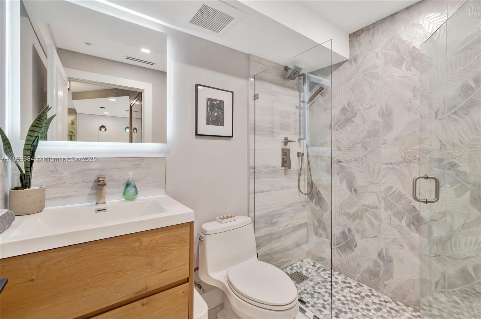 POINTE AT POMPANO BEACH - Residential