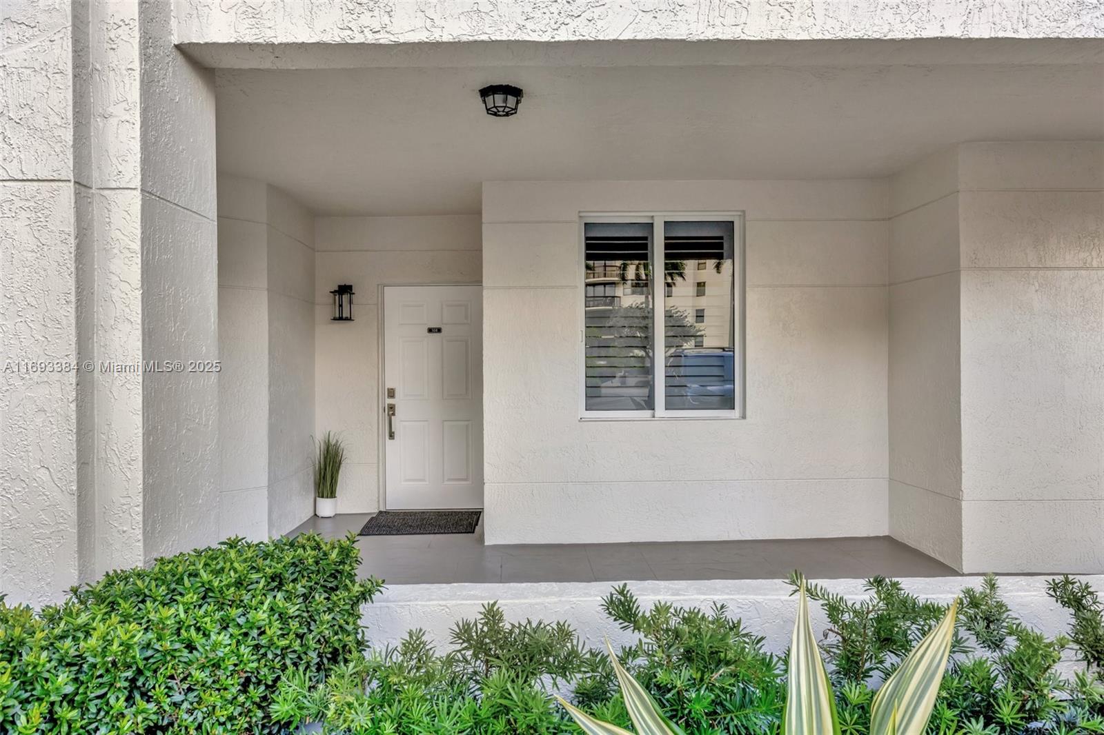 POINTE AT POMPANO BEACH - Residential