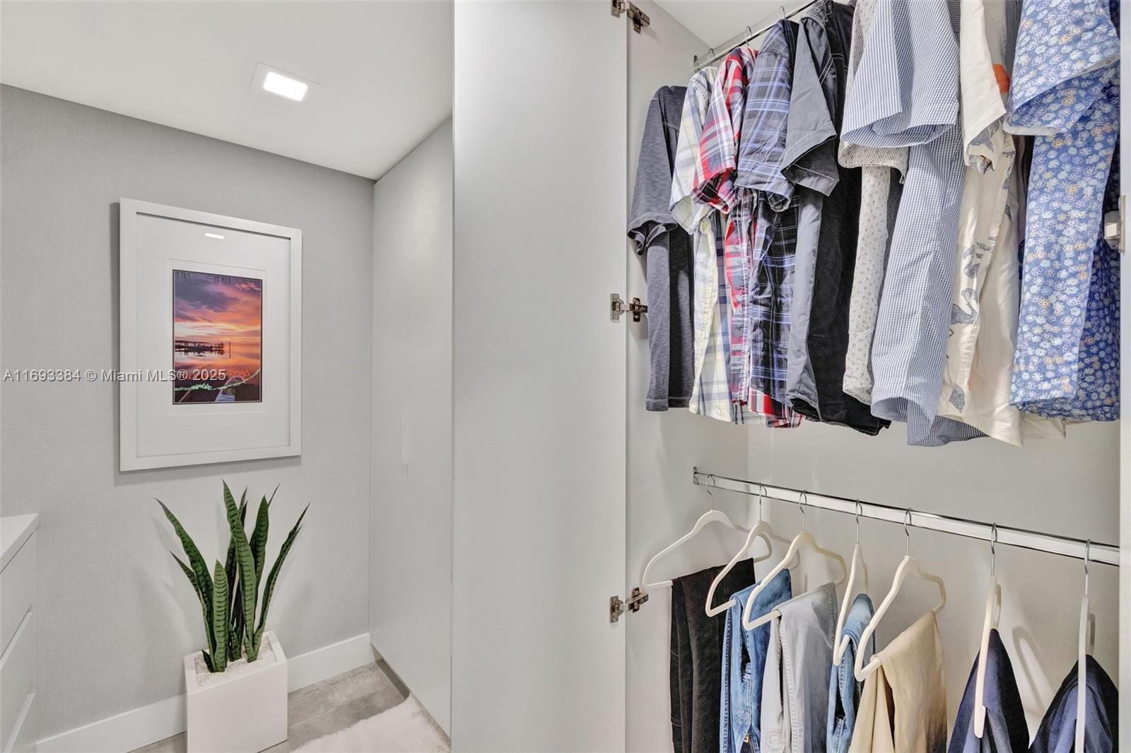 POINTE AT POMPANO BEACH - Residential