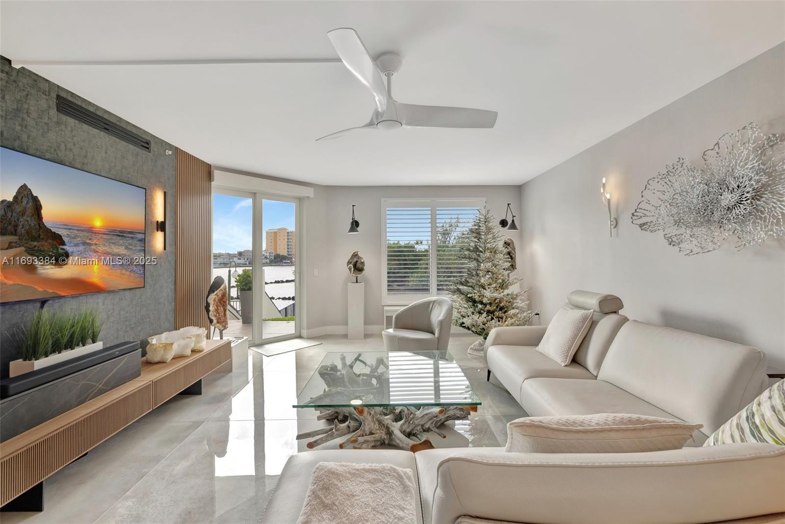 POINTE AT POMPANO BEACH - Residential
