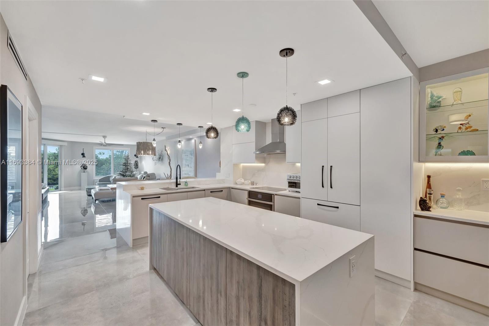 POINTE AT POMPANO BEACH - Residential